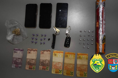 POLÍCIA MILITAR APREENDE DROGAS E PRISÃO POR TRÁFICO DE DROGAS EM RIBEIRÃO DO PINHAL/PR