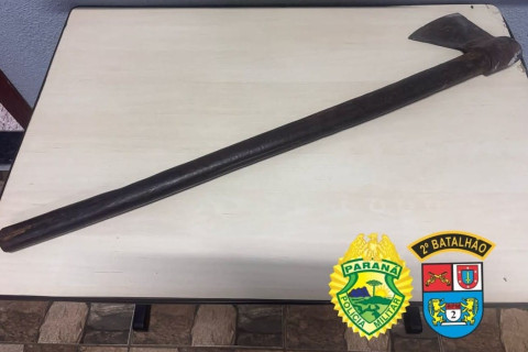 Homem ameaça com machado a cunhada grávida em Jundiaí do Sul Pr