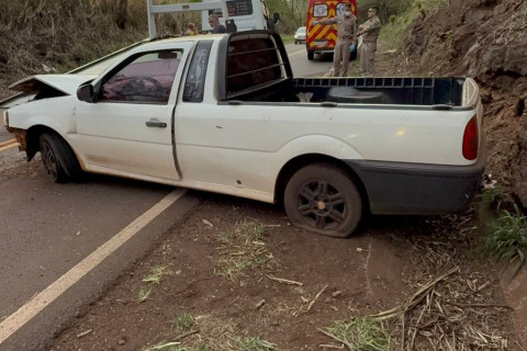 Moradores de Bandeirantes se envolvem em acidente na PR-436 entre Abatiá e Bandeirantes na manhã de domingo