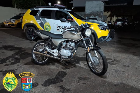 POLÍCIA MILITAR APREENDE MOTOCICLETA ESCAPAMENTO ALTERADO EM SANTO ANTÔNIO DA PLATINA/PR
