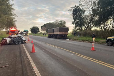Duas pessoas morrem em acidente de trânsito em Nova Londrina PR