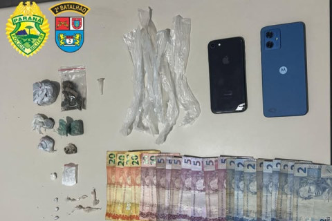 POLÍCIA MILITAR PRENDE MULHER E APREENDE MENOR POR TRÁFICO DE DROGAS EM SIQUEIRA CAMPOS/PR